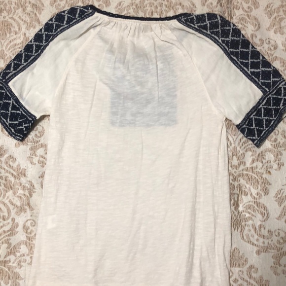 💜 Lucky Brand Top 💜 - Picture 3 of 5